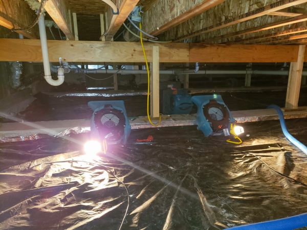 Crawlspace Water Removal in Dallas